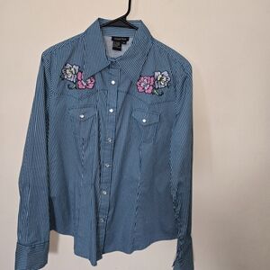 Western Style Pearl Snap Floral Embroidered Turqupise And White Striped Blouse